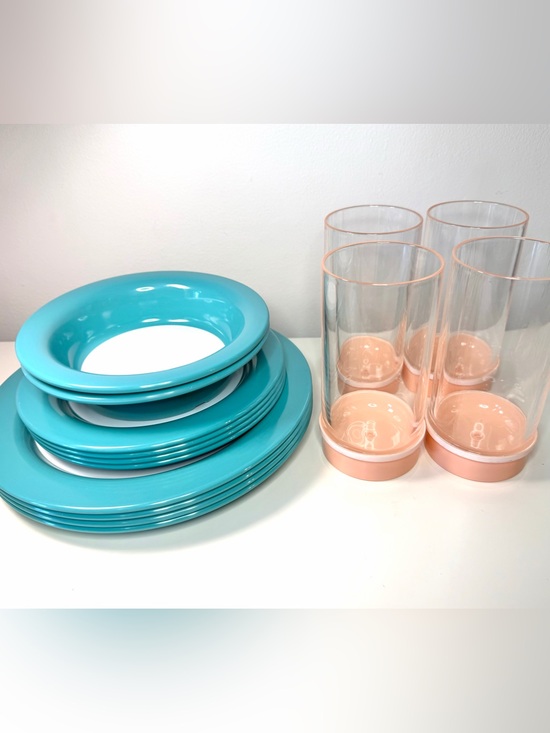 cameleon neove Other - 1980s Caméléon Neove Postmodern Dinnerware & Acrylic Tumbler Set - P. tardif